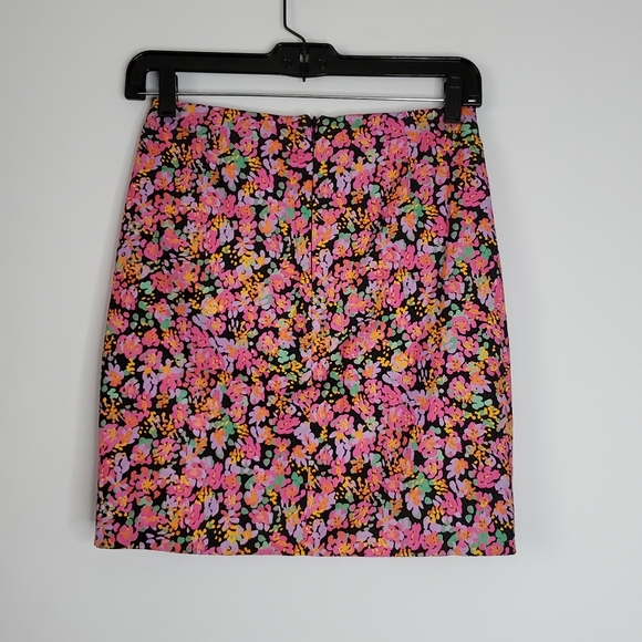 NWT ZARA PINK FLORAL DRAPPED MINI SKIRT - Picture 5 of 10